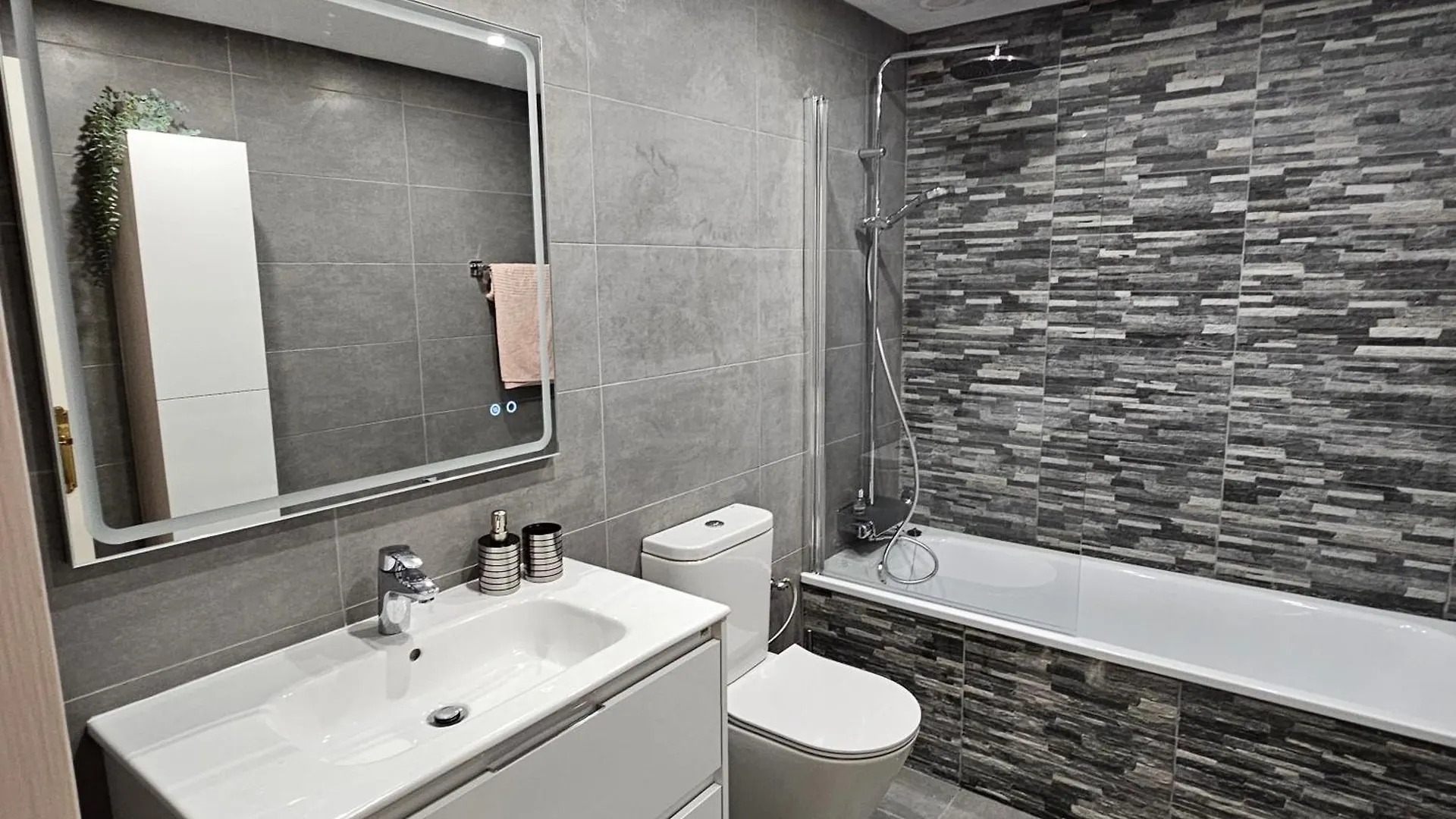 7 Ocean Point Apartment Sitio de Calahonda Spain